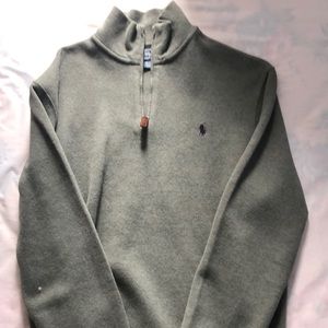 Ralph Lauren pull over sweater, size medium